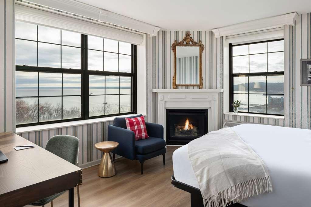 Landmark Inn Marquette Room photo