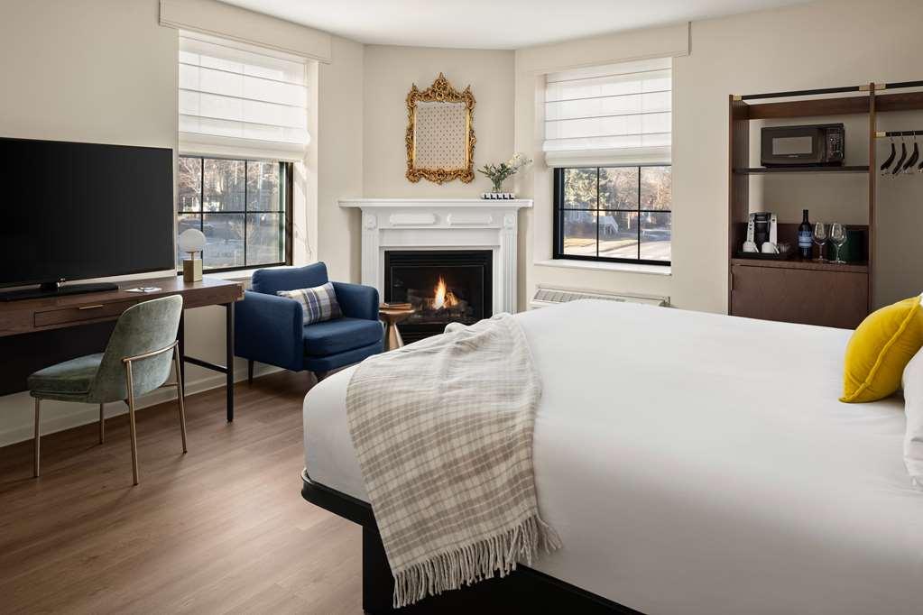 Landmark Inn Marquette Room photo